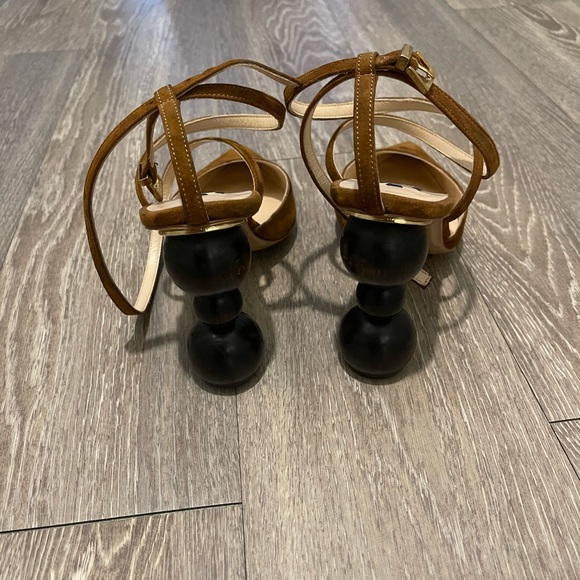 Jacquemus Suede Heels - Picture 2 of 10